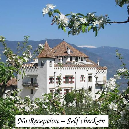 Apartments Schloss Paschbach Eppan an der Weinstraße Exteriör bild