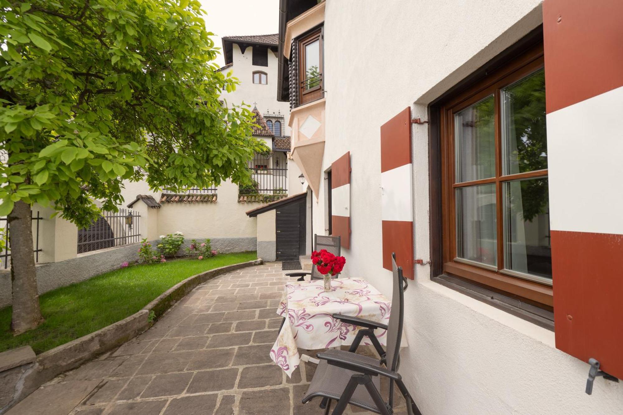 Apartments Schloss Paschbach Eppan an der Weinstraße Exteriör bild